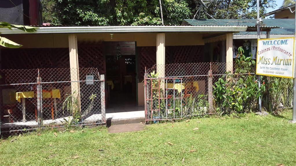 Cabinas Miss Miriam 1 Tortuguero Exterior foto